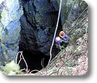grotta nella Riserva Naturale del Monte Soratte